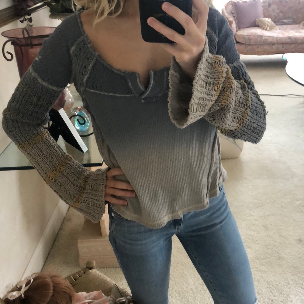 We the free boho top XS crochet sleeves
